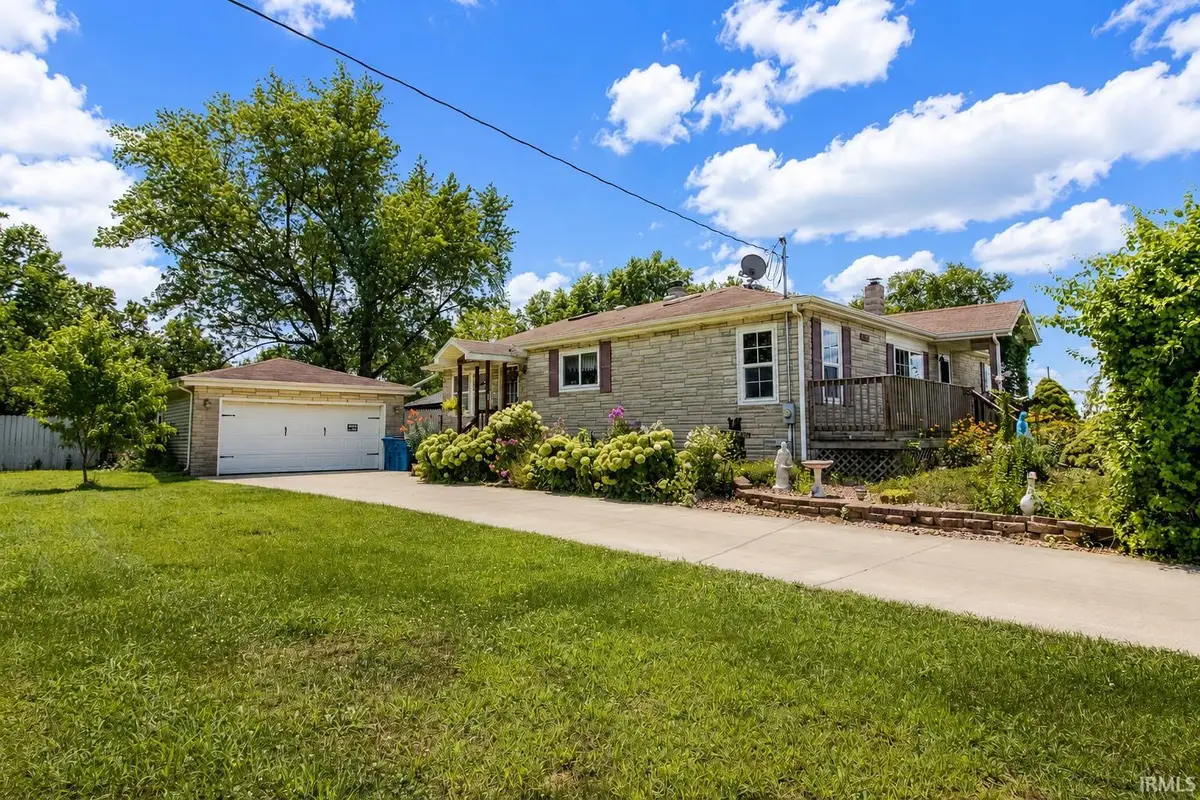 1202 W Pacific Avenue, Knox, IN 46534 - #1