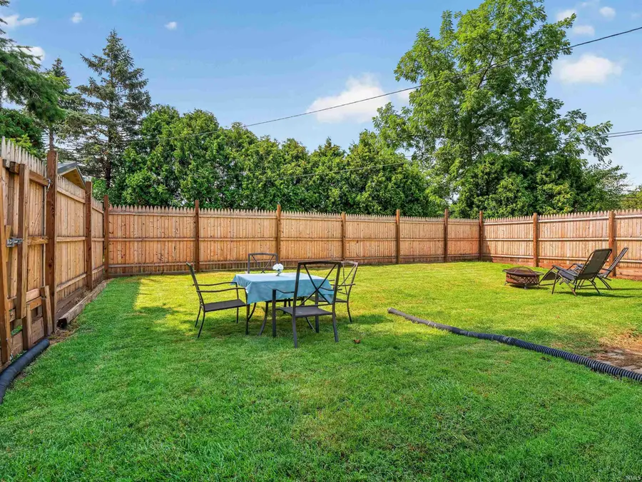 604 Elm Street, New Haven, IN 46774 - #2