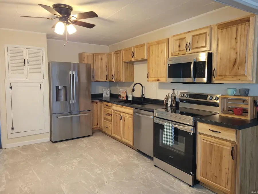 824 S 15th Street, Vincennes, IN 47591 - #2