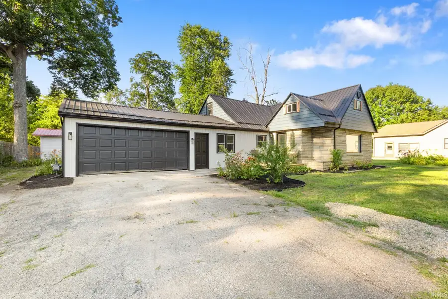 1705 W Clinton Street, Goshen, IN 46526 - #2