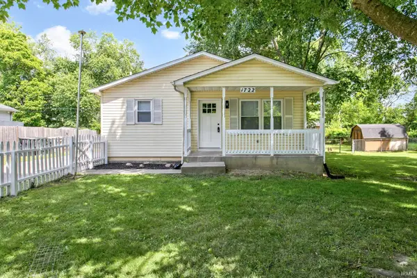 1722 Fremont Street, South Bend, IN 46628