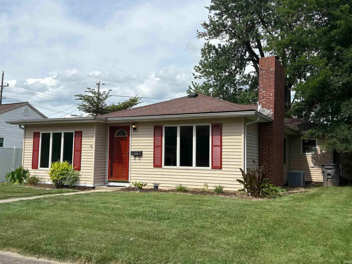 1410 E Locust Street, Vincennes, IN 47591 - #1
