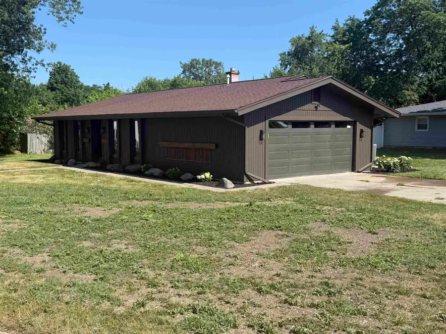 3925 Shannon Drive, Fort Wayne, IN 46835 - #3
