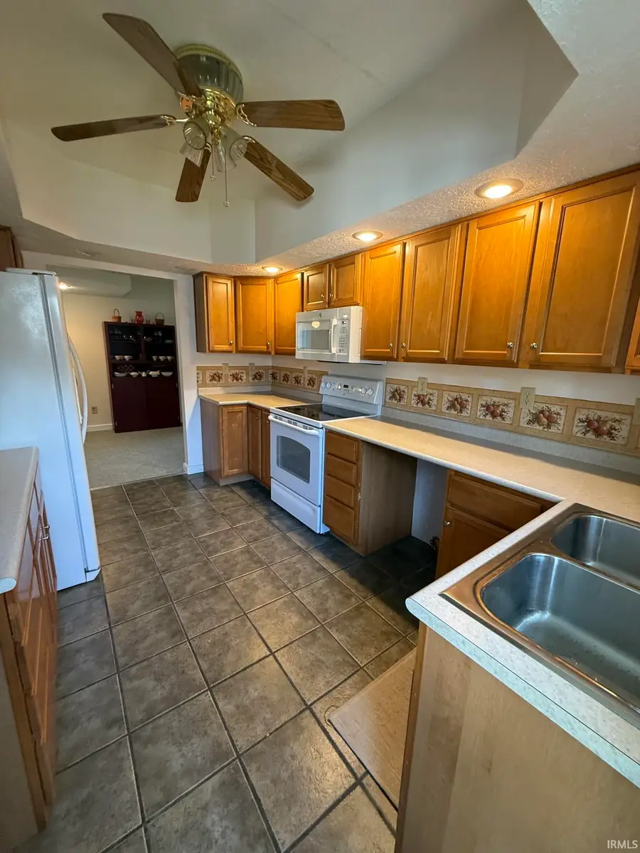1122 C St Nw, Linton, IN 47441 - #3