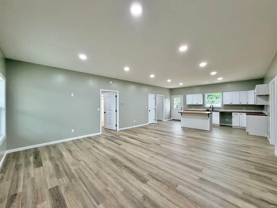 1129 Roosevelt Street, Linton, IN 47441 - #2