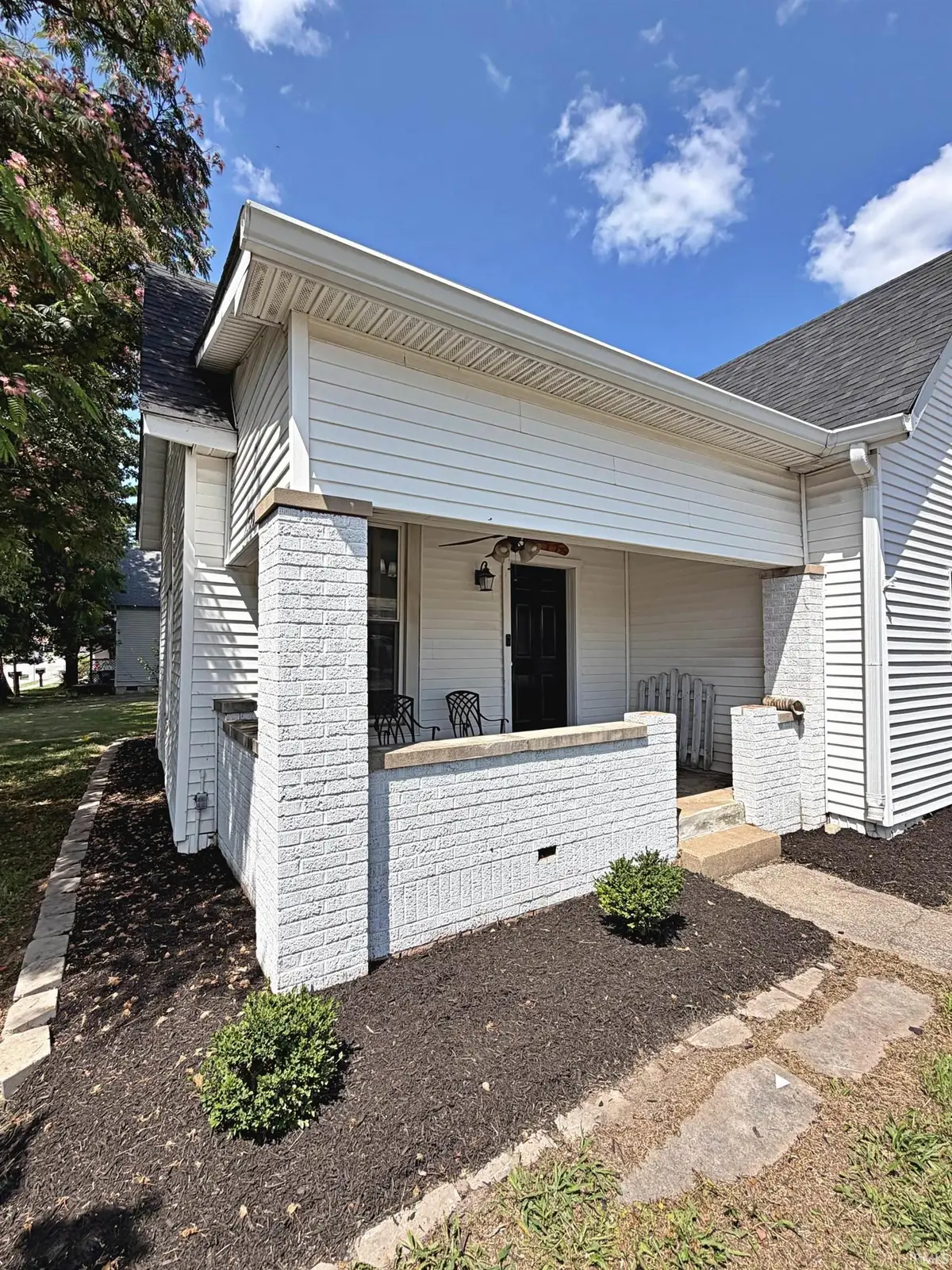 528 J Street, Bedford, IN 47421 - #1