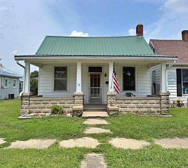 12 Dewey Avenue, Washington, IN 47501