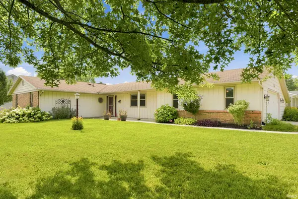5203 Oak Mast Trail, Fort Wayne, IN 46804