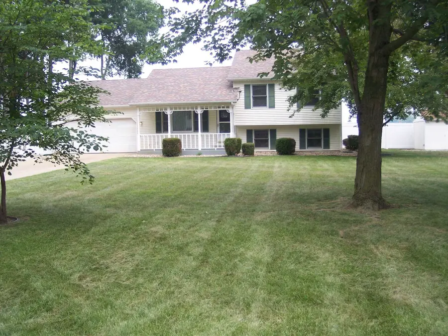 2880 E Evergreen Drive, Warsaw, IN 46582 - #3
