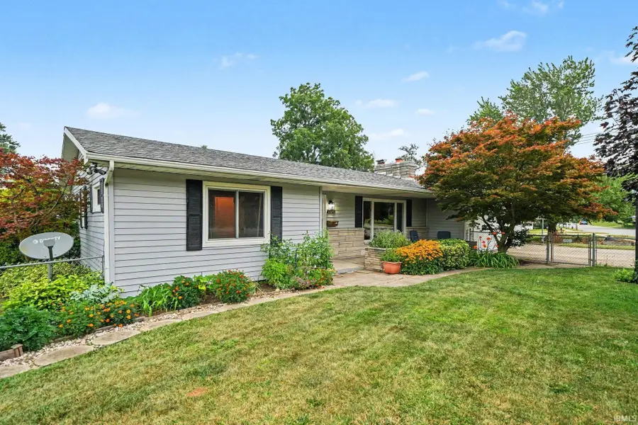 2720 Ewing Avenue, Mishawaka, IN 46544 - #2