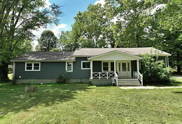 1501 Fox Run Drive, Washington, IN 47501