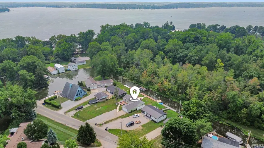 11397 N East Wawasee Drive, Syracuse, IN 46567 - #3