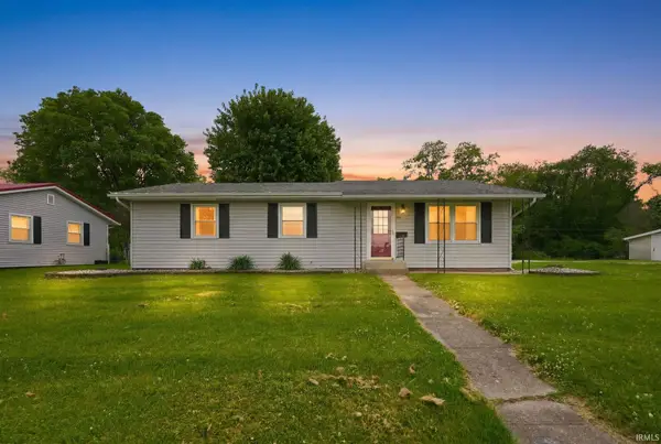 711 W 2nd St, Ligonier, IN 46767