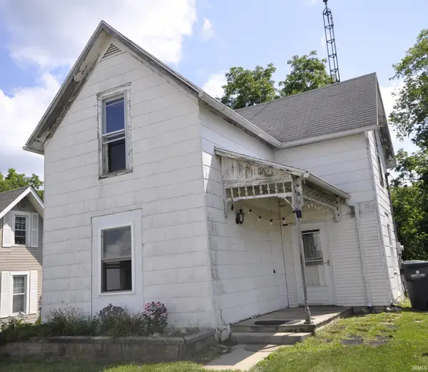 104 N Plum Street, Farmland, IN 47340