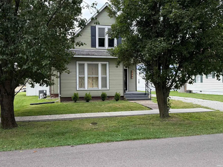 539 E St Ne, Linton, IN 47441 - #2