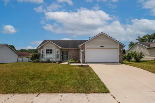 2021 Granny Smith Place, Kendallville, IN 46755