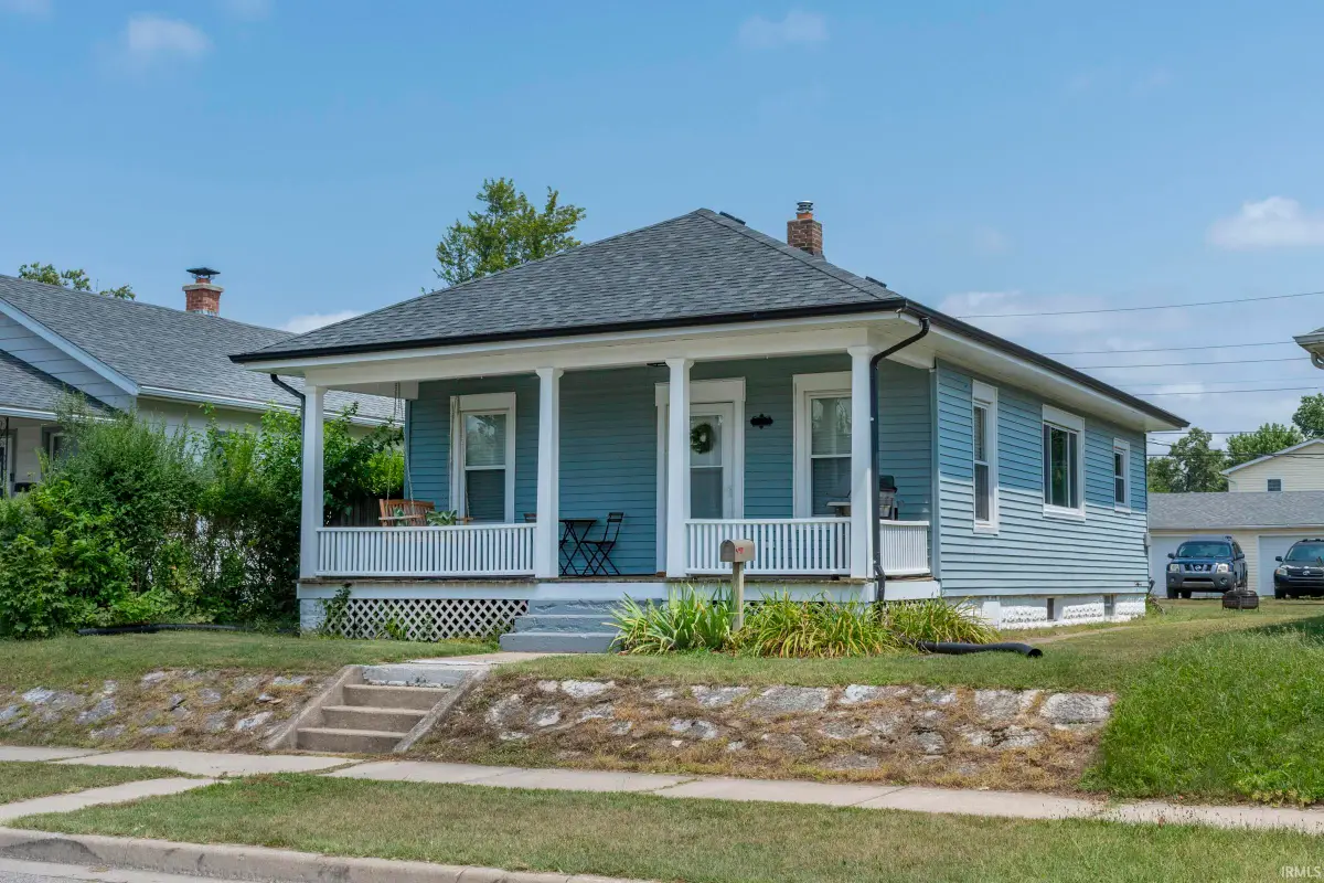 202 N Middleboro Avenue, Mishawaka, IN 46544 - #1