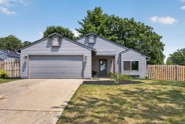 340 E Brittany Way, Ellettsville, IN 47429