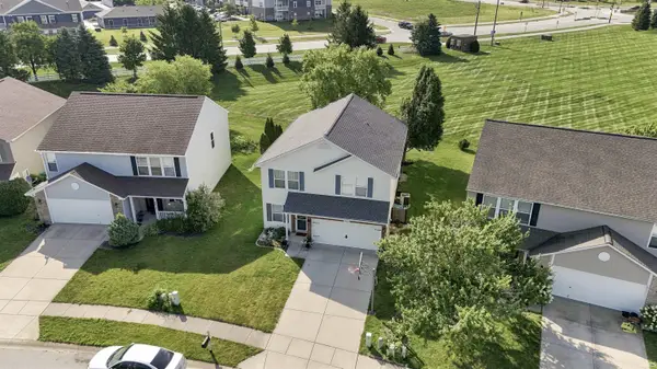 3881 White Cliff Way, Whitestown, IN 46075