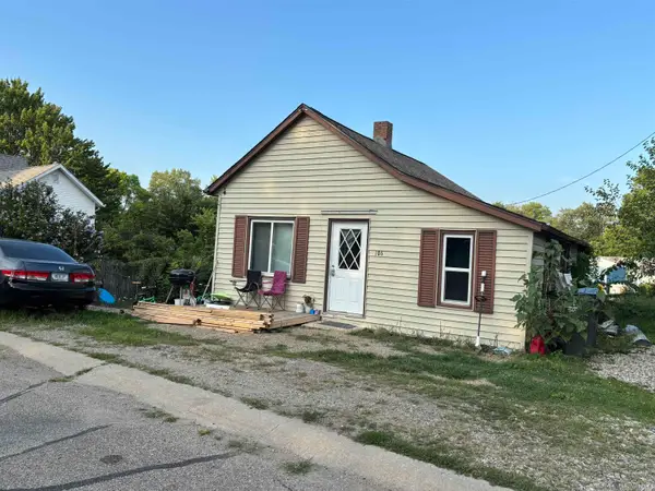 106 N Clay Street, Claypool, IN 46510