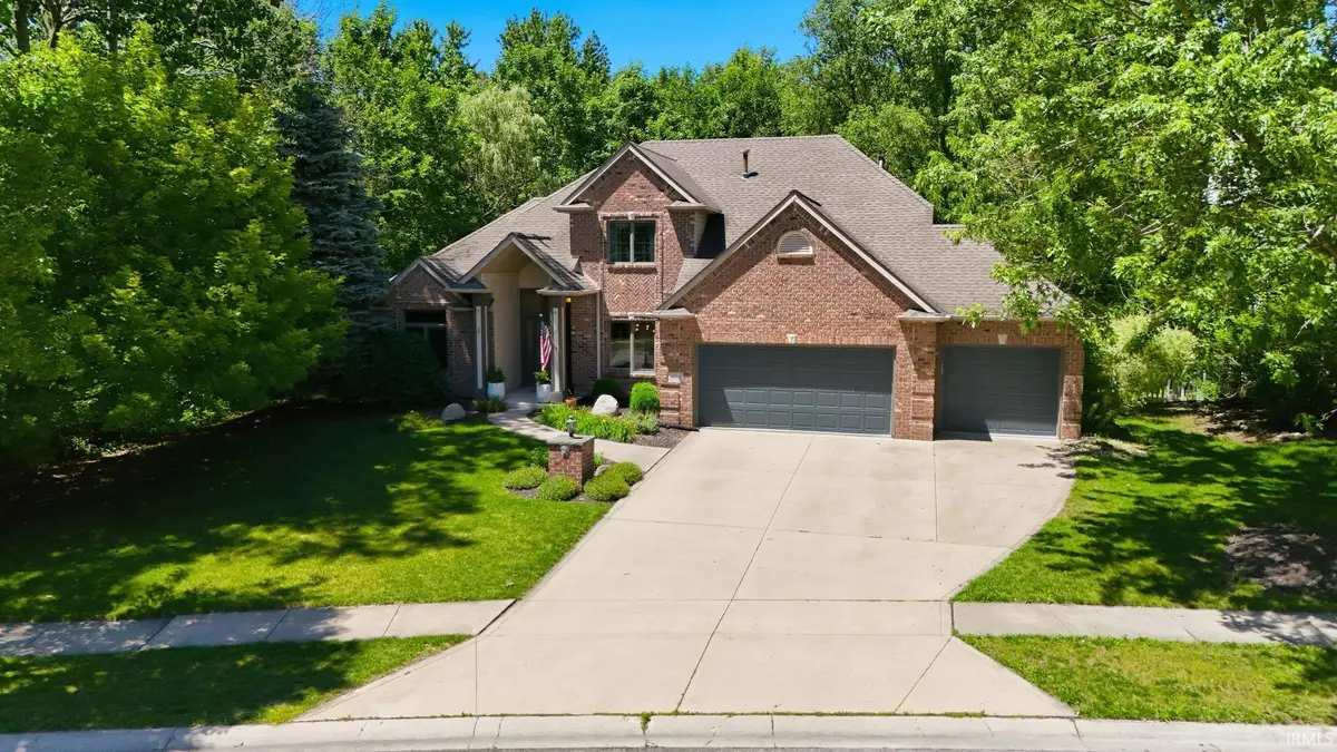 1103 Falcon Creek Parkway, Fort Wayne, IN 46845 - #1