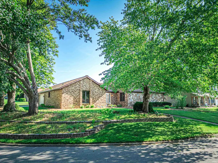 2009 Greenbrier Drive, Mount Vernon, IN 47620 - #2