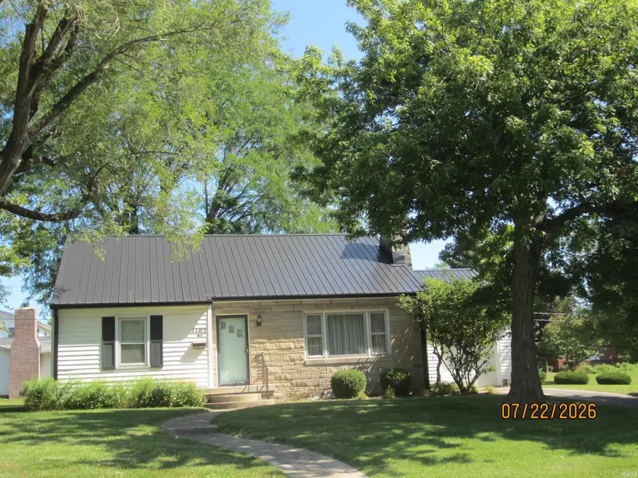 1102 W Jeffras Avenue, Marion, IN 46952 - #2
