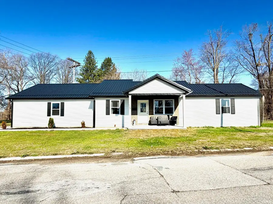 103 E Warren Street, Mitchell, IN 47446 - #2