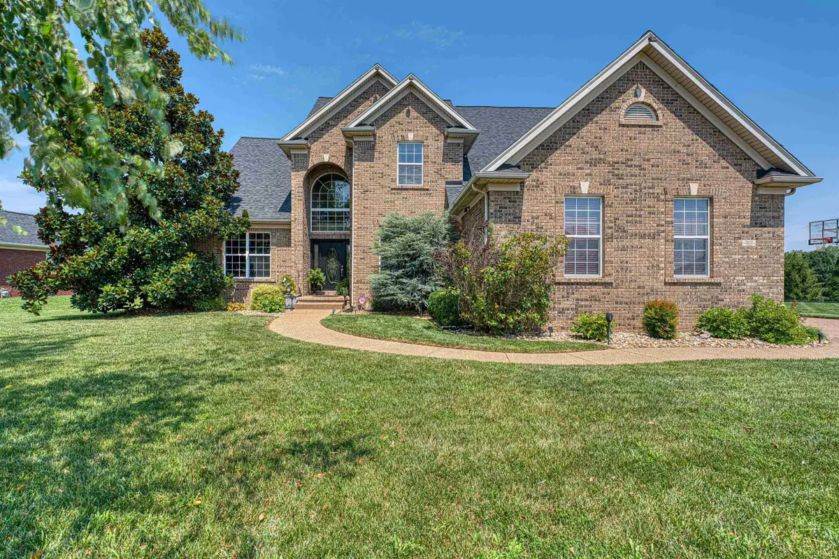 5688 Victoria Bluffs Drive, Newburgh, IN 47630 - #1