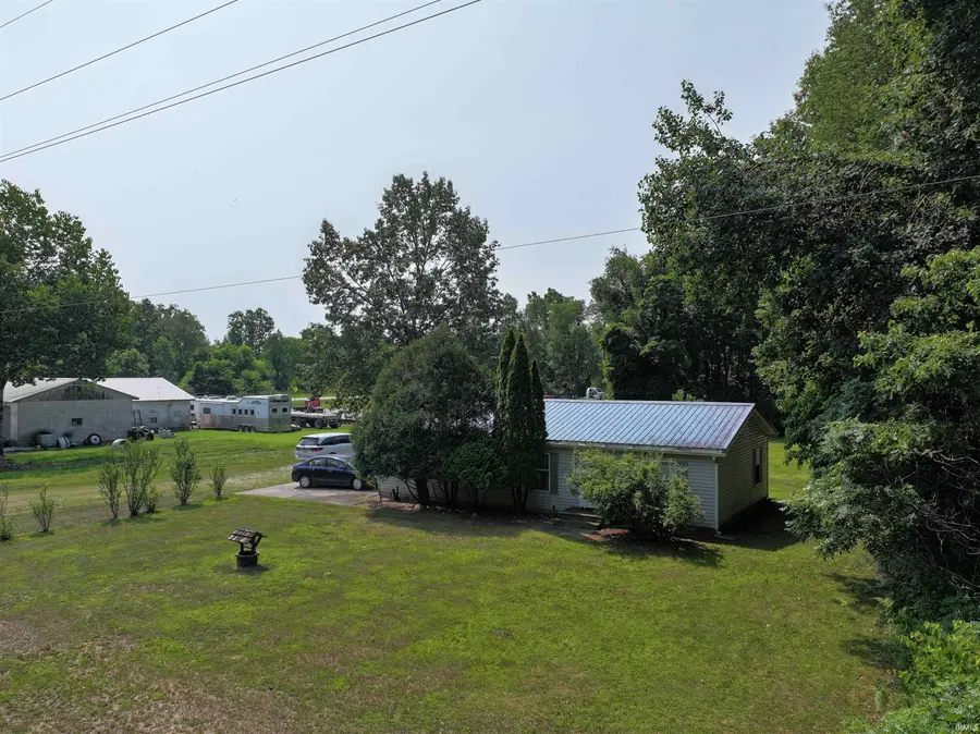 49 W 800 N., Winamac, IN 46996 - #3