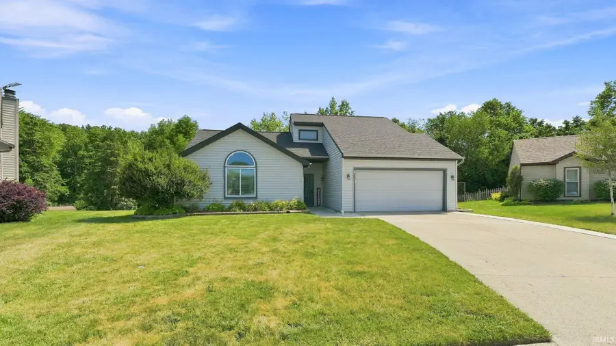 2124 Canyon Drive, Kendallville, IN 46755 - #2