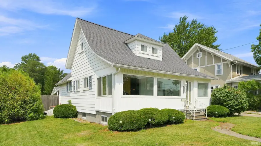 312 S Jefferson Street, Ossian, IN 46777 - #3