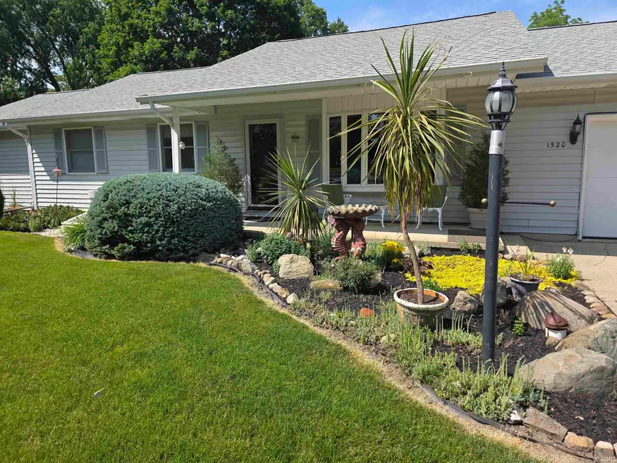 1520 W Buddale Drive, Columbia City, IN 46725 - #2