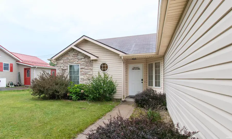 615 Seville Court, Ligonier, IN 46767 - #2