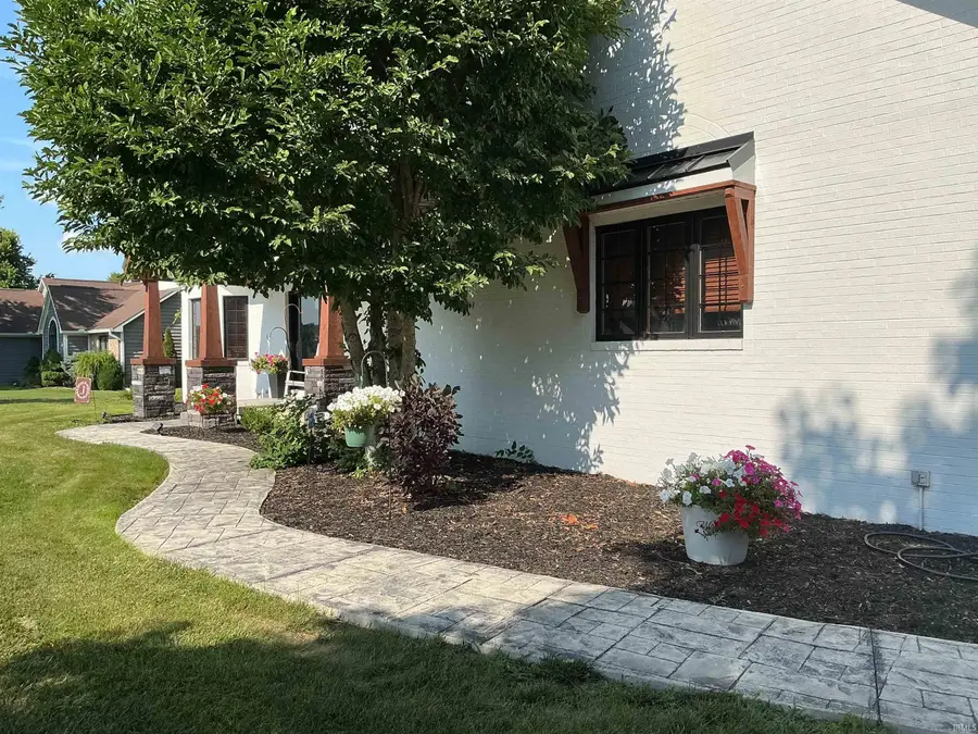 304 Oxford Way Street, Logansport, IN 46947 - #3