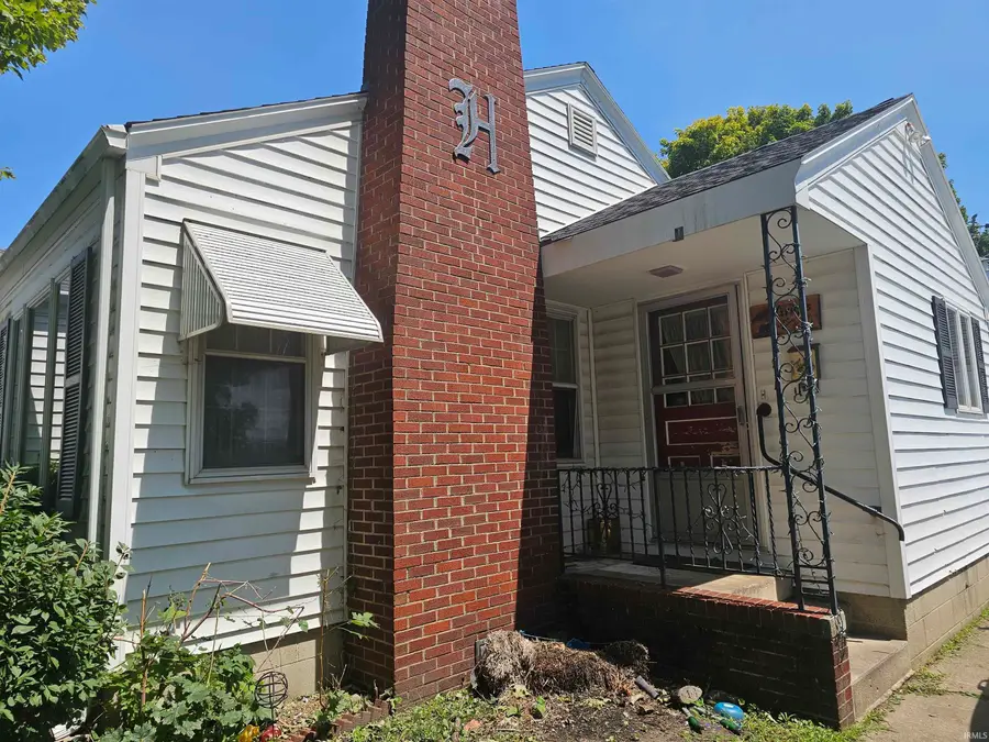 106 E Beckley Street, Royal Center, IN 46978 - #2