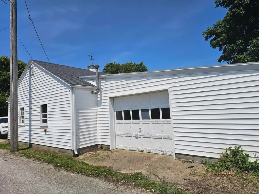 106 E Beckley Street, Royal Center, IN 46978 - #3