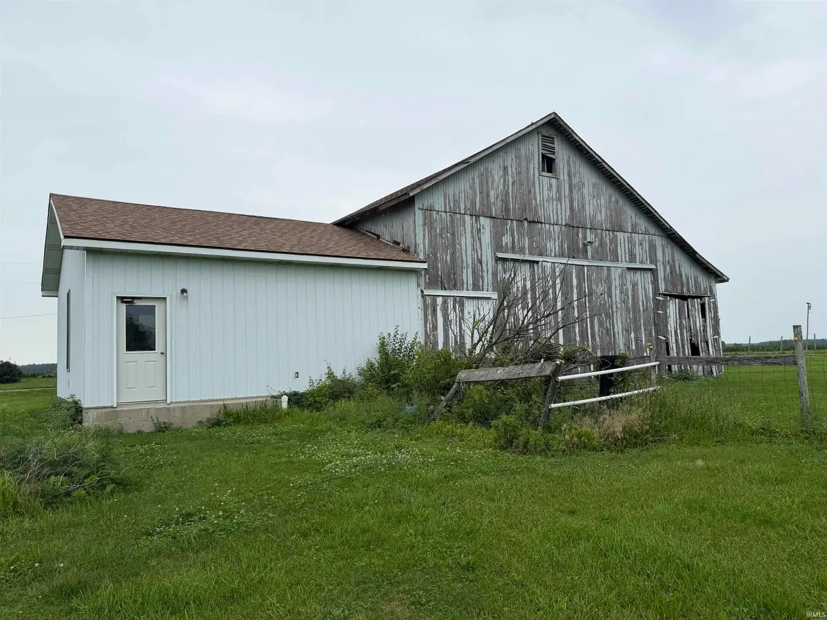 700 W 1000 N, Monticello, IN 47960 - #1