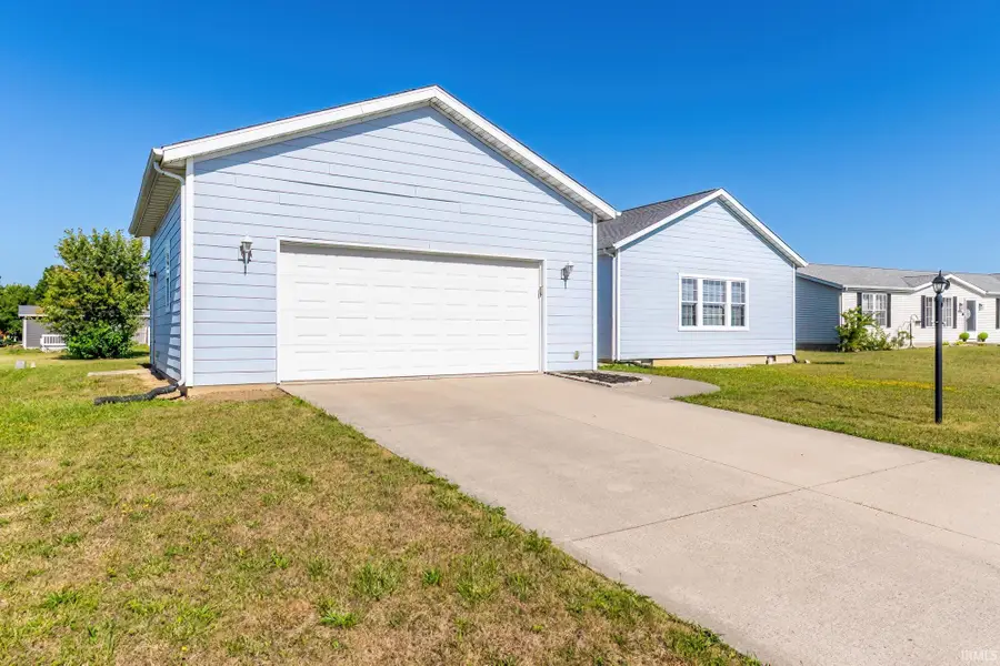 1004 N Lee Street, Garrett, IN 46738 - #2