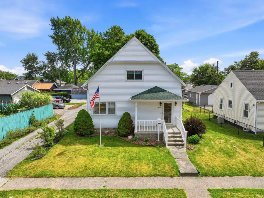 618 Russell Street, Kendallville, IN 46755 - #3