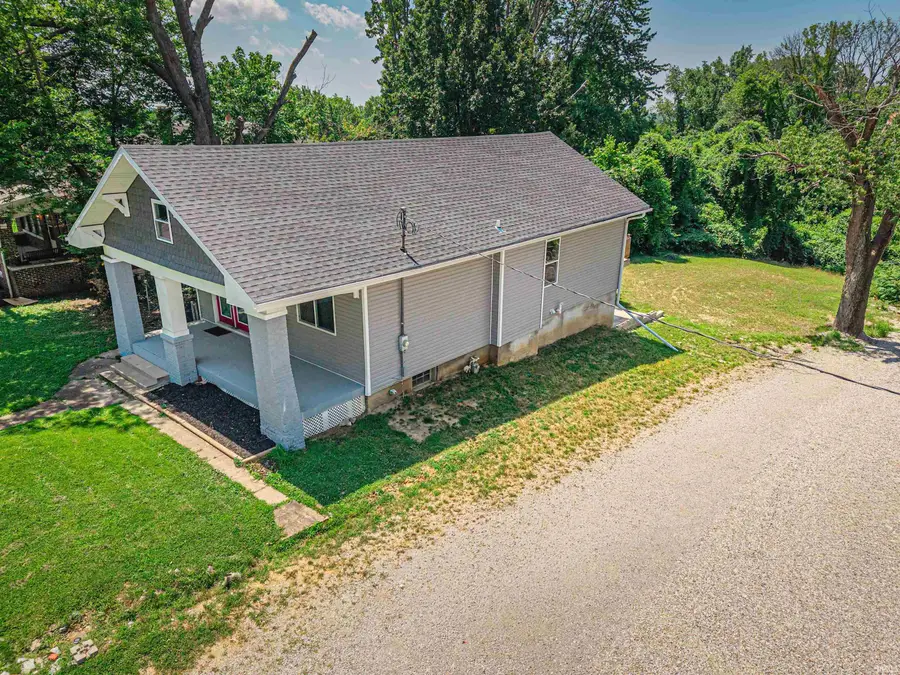3704 Stringtown Road, Evansville, IN 47711 - #3