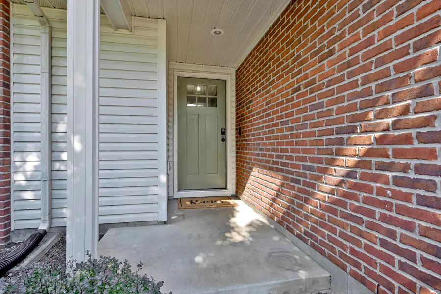 636 Sunflower Circle, Evansville, IN 47712 - #2