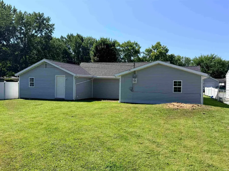 909 E North F Street, Gas City, IN 46933 - #2