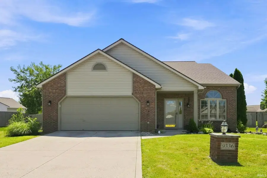 9336 Greyhawk Drive, Fort Wayne, IN 46835 - #2
