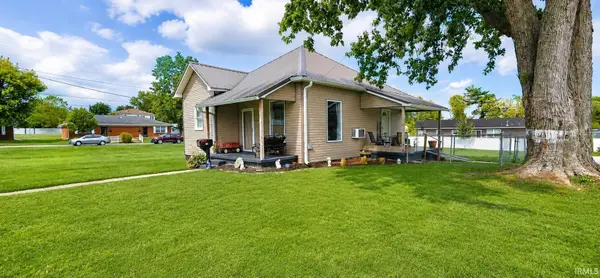 507 W Oak Street, Bicknell, IN 47512