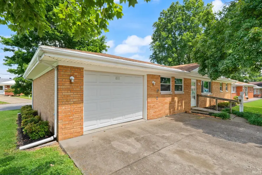 409 Wedgewood Drive, New Albany, IN 47150 - #2