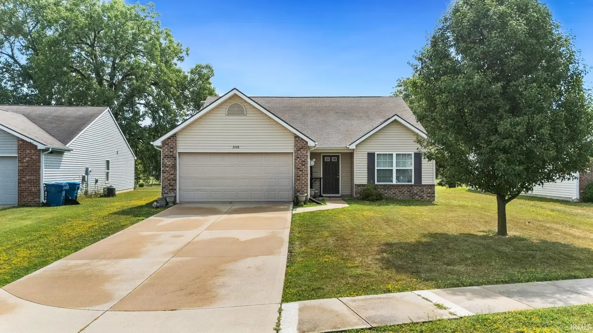 2528 Grand Canyon Corridor, Fort Wayne, IN 46808 - #1