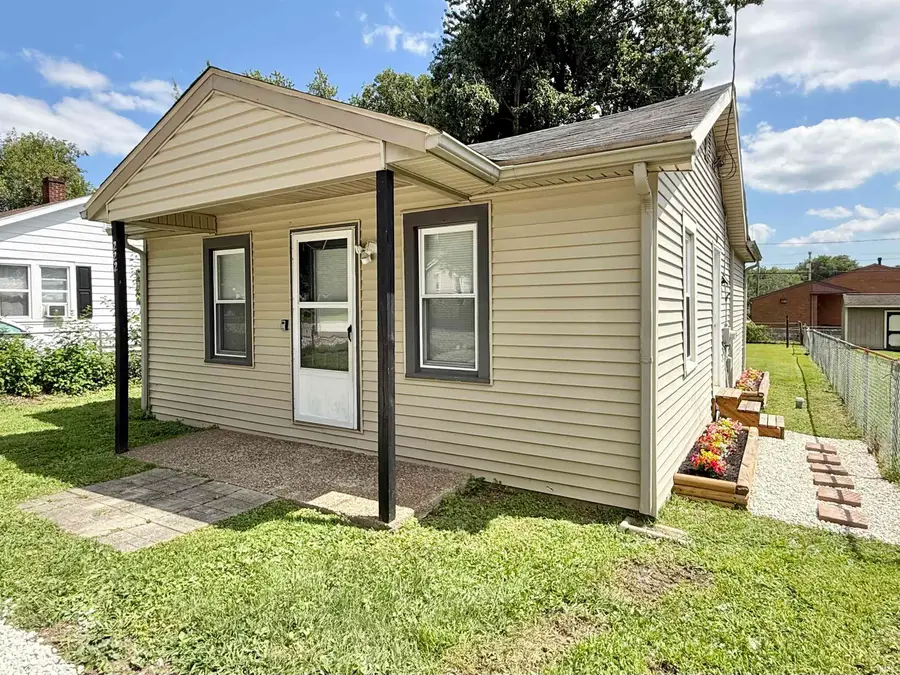 222 W Adams Avenue, Chandler, IN 47610 - #2