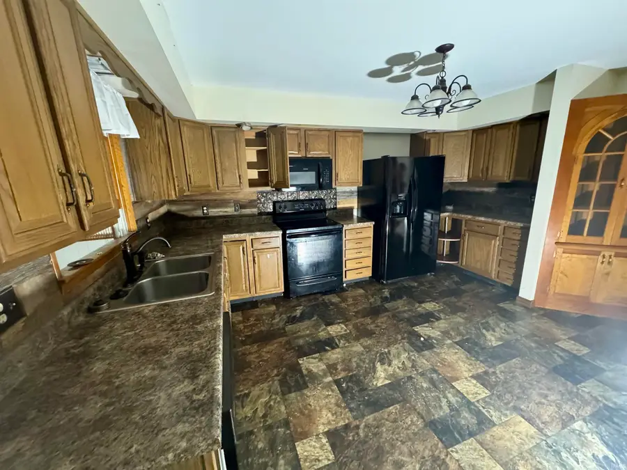 1855 S 1200 E, Oakland City, IN 47660 - #3