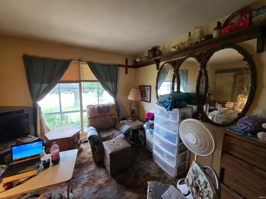 835 Zahn Street, Huntington, IN 46750 - #2